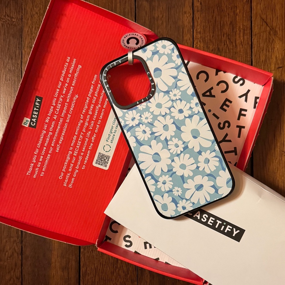 Floral Casetify iPhone 15 Pro Max MagSafe Case - Picture 3 of 3